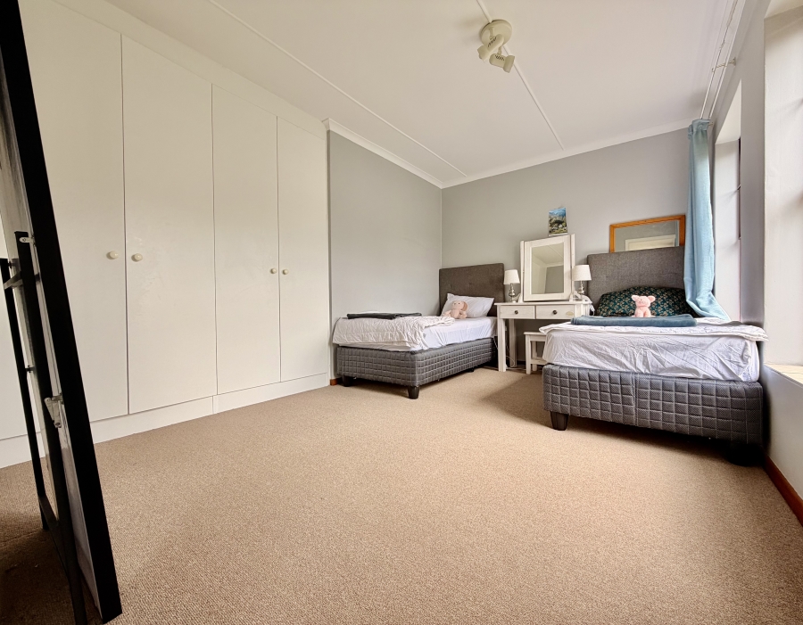 3 Bedroom Property for Sale in Sandbaai Western Cape